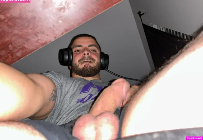 Rhtwoun OnlyFans Thumbnail #QykA1z8PXe