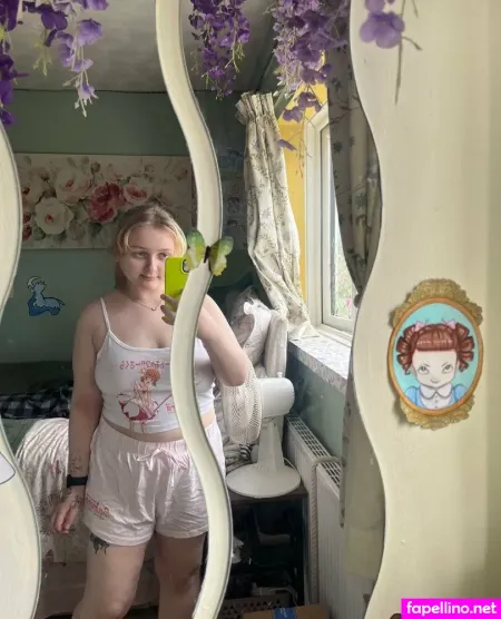 Rhubarbfizz Main Profile Photo