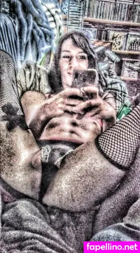 Rhynn Hellrig OnlyFans Thumbnail #B5otpffGjq