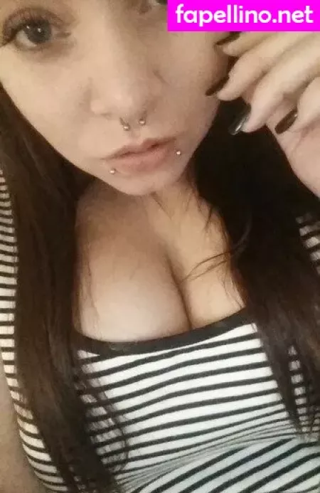 Ria Pompadour OnlyFans Thumbnail #p5dtv1x6LN