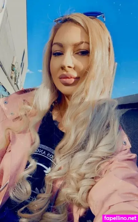 Riabqueen OnlyFans Thumbnail #IpRbi1TsZw