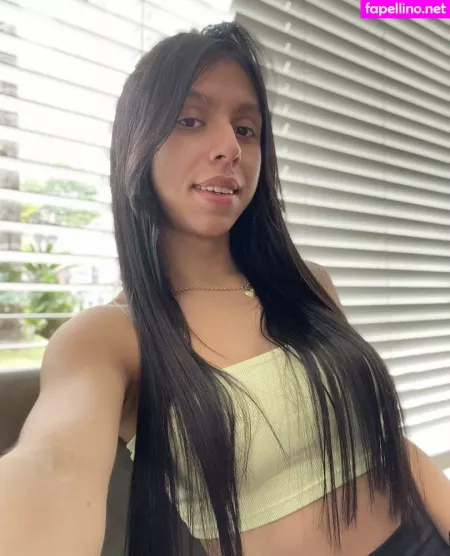 Riane Mello OnlyFans Thumbnail #SSqDNnne2x