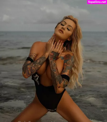 Riannaconnercarpenter 1 OnlyFans Thumbnail #qcP2fVC7sF