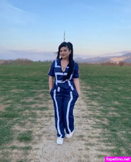 Riannast OnlyFans Thumbnail #OkzeiwFAW7