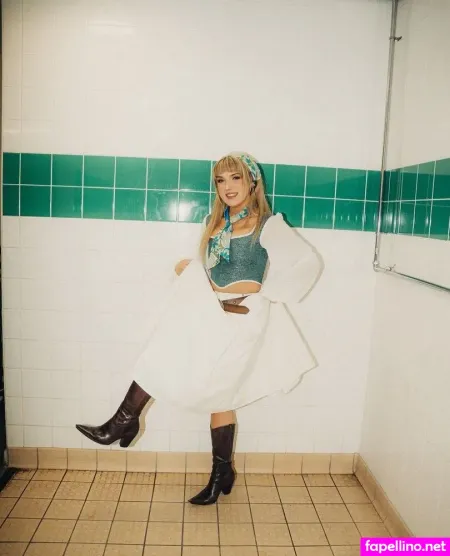 Rianne Downey OnlyFans Thumbnail #T7dDJMIGeK