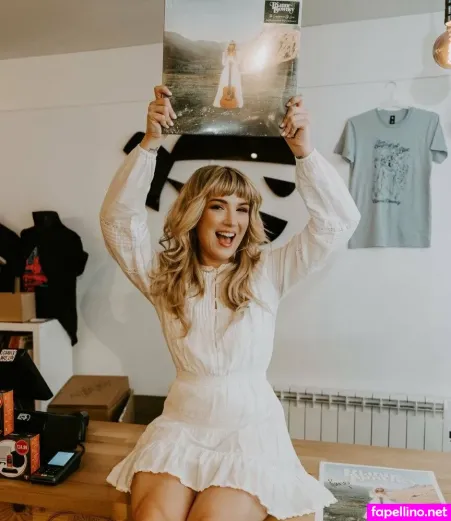 Rianne Downey OnlyFans Thumbnail #ipm4hnG8LD