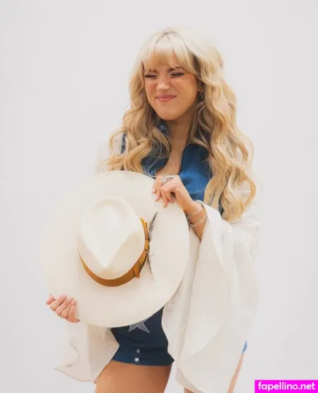 Rianne Downey OnlyFans Thumbnail #tAtKgzUIVJ