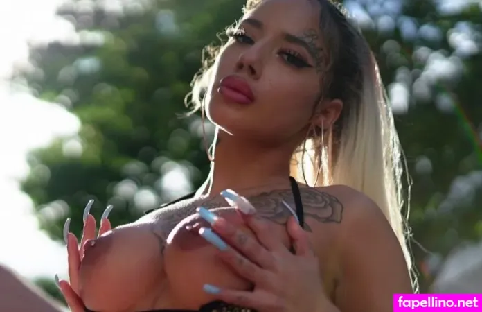 Riarosa OnlyFans Thumbnail #GXI1InqTYH