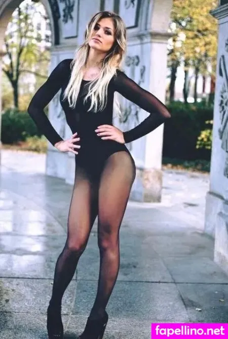 Ricarda Magduschewski OnlyFans Thumbnail #TikUd5Y5b8