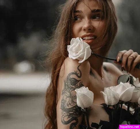 Rich Roxy OnlyFans Thumbnail #AMWMcnFlV1