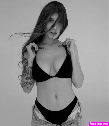 Rich Roxy OnlyFans Thumbnail #UcptgItFOT