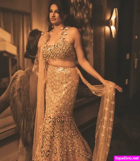 Richa Moorjani OnlyFans Thumbnail #M9kuCPVs4c