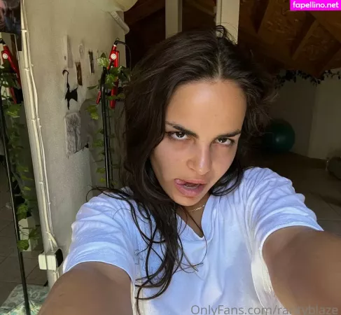 Richelis OnlyFans Thumbnail #heWuH1kMtA