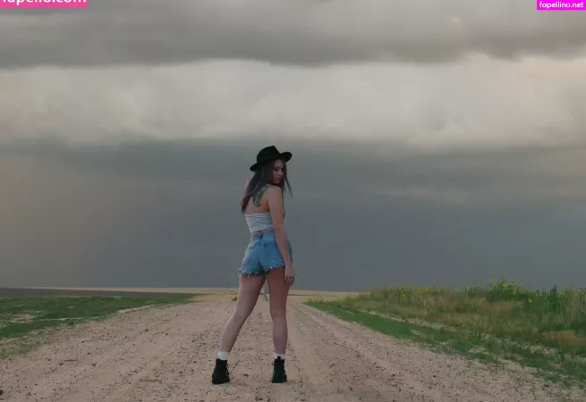 Ridewithlola X OnlyFans Thumbnail #37vRfUfezF