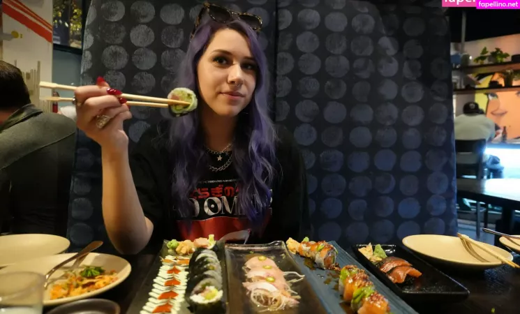 Ridewithlola X OnlyFans Thumbnail #E6oDdzkMQm