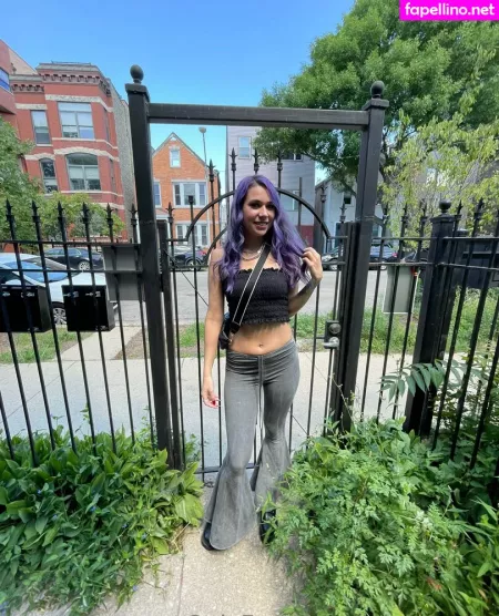 Ridewithlola X OnlyFans Thumbnail #U4vZEn631x