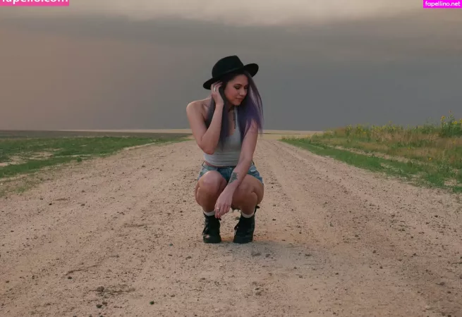 Ridewithlola X Main Profile Photo