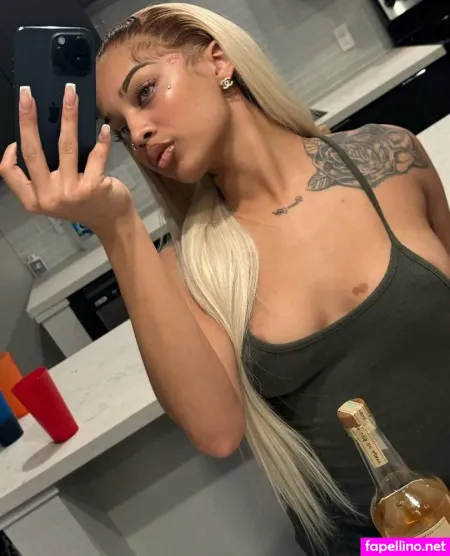 Rielarenee OnlyFans Thumbnail #kiNQ8rvHrj