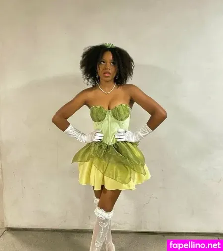 Riele Downs OnlyFans Thumbnail #ByQDuJ64Zo