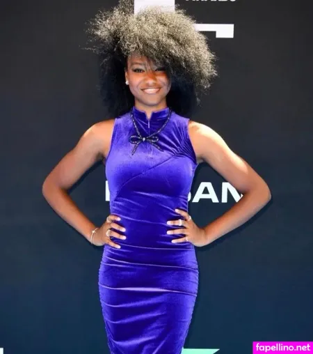 Riele Downs OnlyFans Thumbnail #wZV7rGASYw