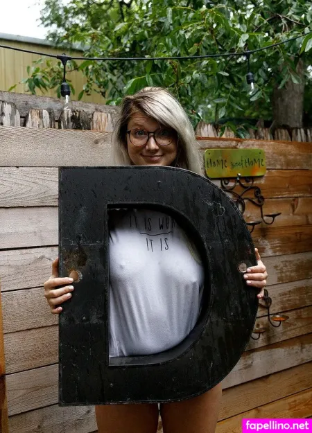 Rightguy OnlyFans Thumbnail #W6L0mCPyYn