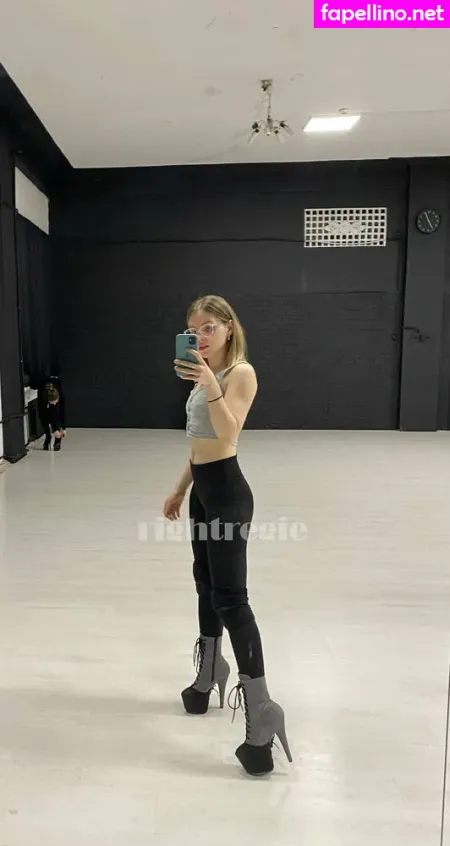 Rightregie OnlyFans Thumbnail #jL8agBx84h