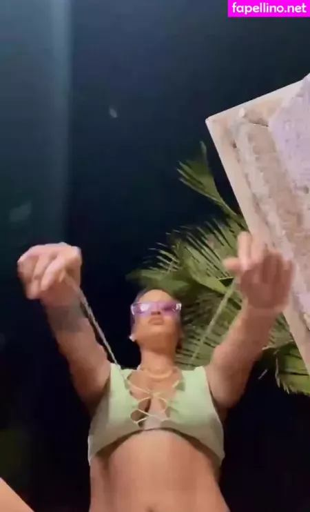 Rihanna OnlyFans Thumbnail #AtC5cv8P4U