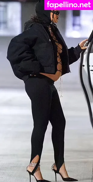 badgalriri, rihanna Nude Leaked OnlyFans Photo #D523sHX0Y0