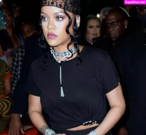 Rihanna OnlyFans Thumbnail #tQo1JPtj2U