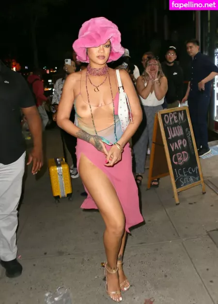 Rihanna OnlyFans Thumbnail #vB6YCNHz1E