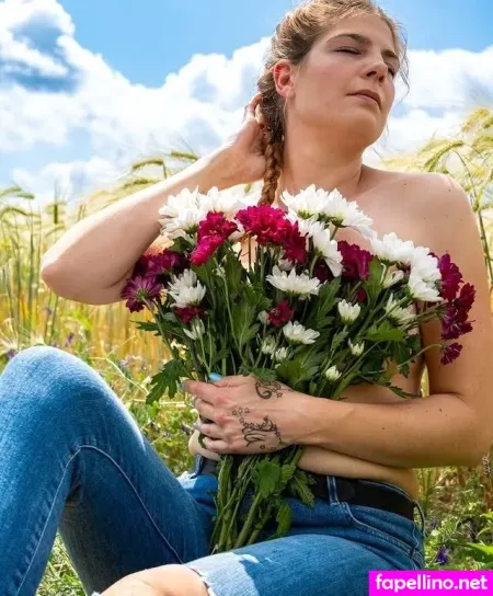 Riina OnlyFans Thumbnail #cQ8L2QuQMt