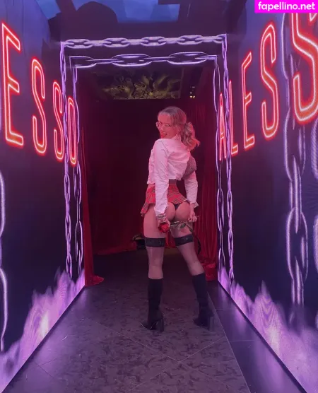 Riinablakeee OnlyFans Thumbnail #L1OAda4JRg