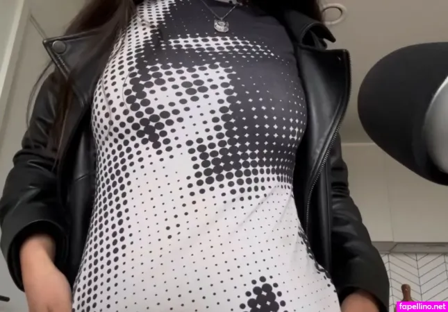 Riishka Asmr OnlyFans Thumbnail #eakmf3ta75