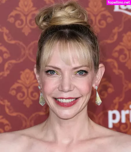 Riki Lindhome OnlyFans Thumbnail #JoeoE2dYO4