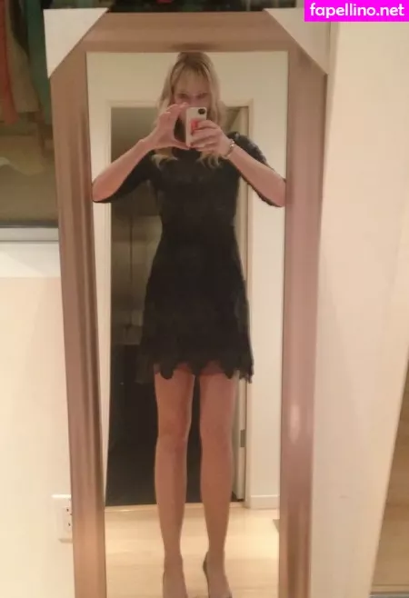 Riki Lindhome OnlyFans Thumbnail #Nv5YQB266d