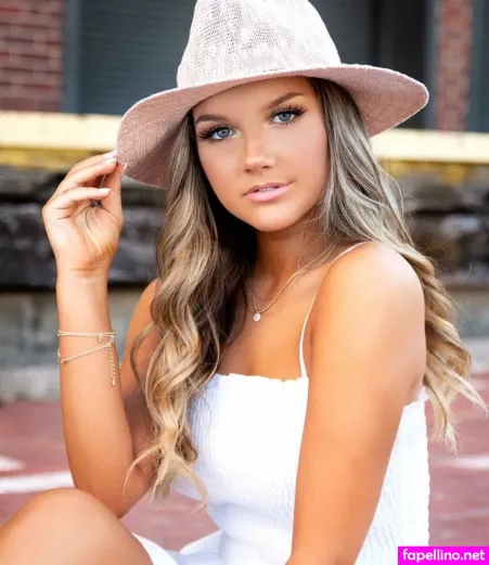 Riley Berger OnlyFans Thumbnail #peIKjlXfHi