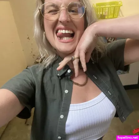 Riley Beth OnlyFans Thumbnail #z02zQh1vPc