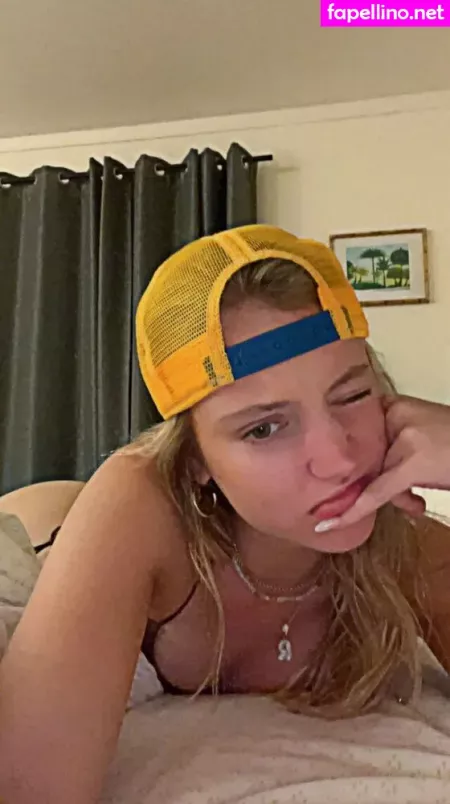 Riley Hubatka OnlyFans Thumbnail #9Hxr6YM43L