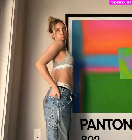 Riley Hubatka OnlyFans Thumbnail #WVM2NSg3zW