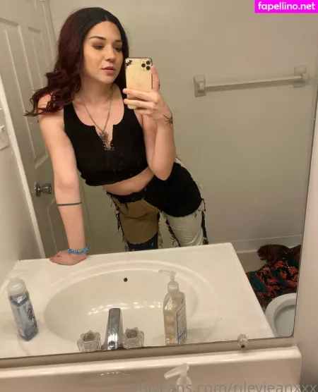 Riley Jean OnlyFans Thumbnail #6LIk5yK2u0