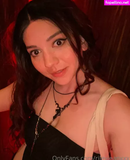 Riley Jean OnlyFans Thumbnail #oa2v8BvRkt