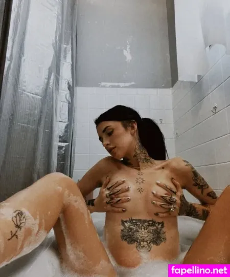 Riley Shiann OnlyFans Thumbnail #5hFtg8McWq