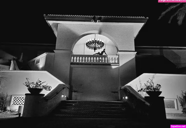 Riley Sinclair OnlyFans Thumbnail #hZoItuqbtJ