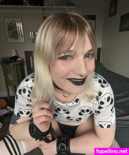 Riley Wulfe OnlyFans Thumbnail #CpnONtPfOx