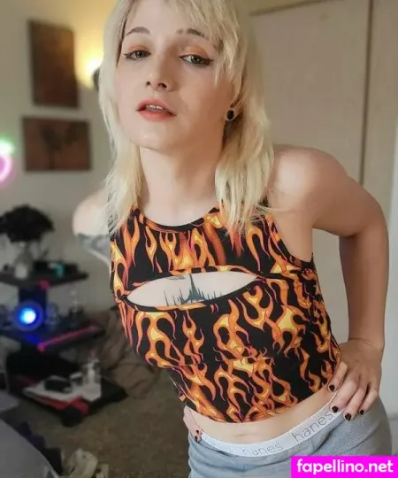 Riley Wulfe OnlyFans Thumbnail #ZxO1rvapL1