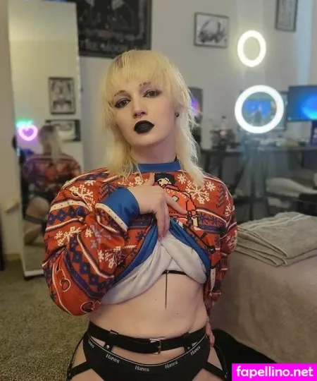 Riley Wulfe OnlyFans Thumbnail #xlFKeZI0Iz