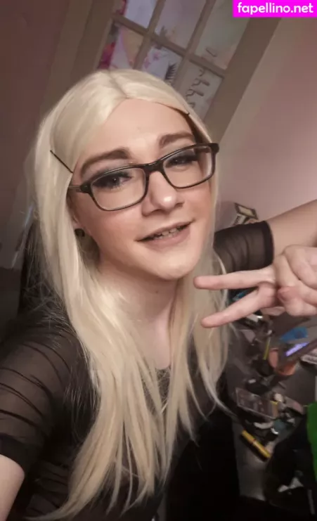 Rileycross OnlyFans Thumbnail #RI2mnnepYc