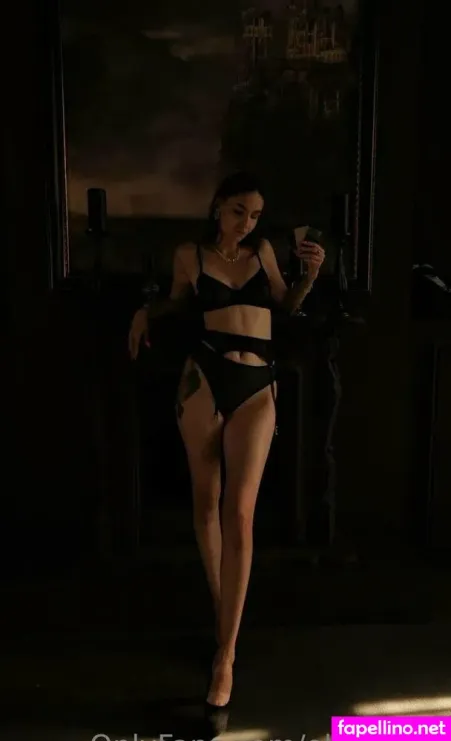 Rileylovs OnlyFans Thumbnail #R0uXhAA4x2