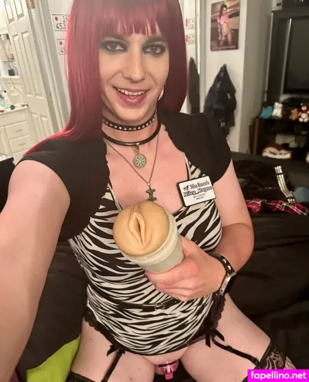 Rileyrayne OnlyFans Thumbnail #k1CSbHBU4N