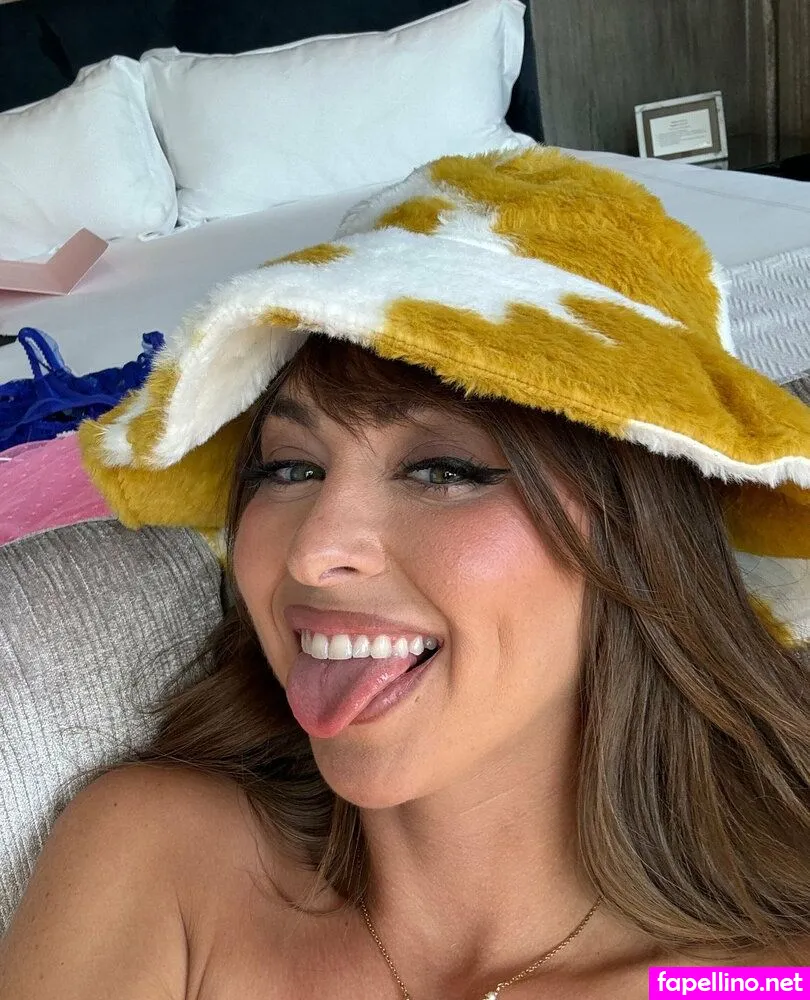 letrileylive, rileyreid Nude Leaked OnlyFans Photo #OI5do9kTGA